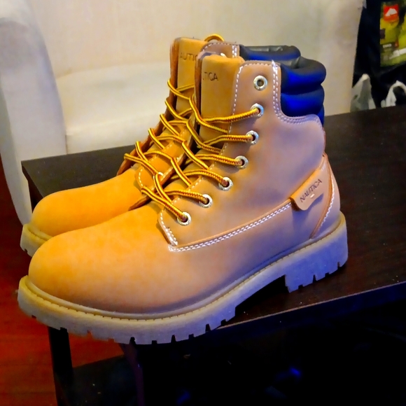 NAUTICA BOOTS MENS SZ 7.5 WOMEN'S SZ 9 - Picture 2 of 8